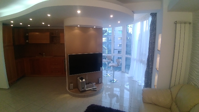Apartament de inchiriat VICTORIE fața Radisson, LUX