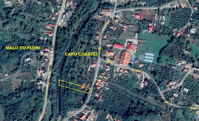 AMPLASAMENT DEOSEBIT - Malu cu Flori, jud. Dâmboviţa - casă + anexă + teren
