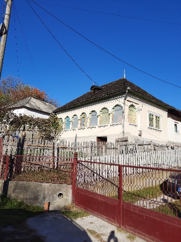 Casa 4 camere cu gradina in satul Stănești, comuna Corbi